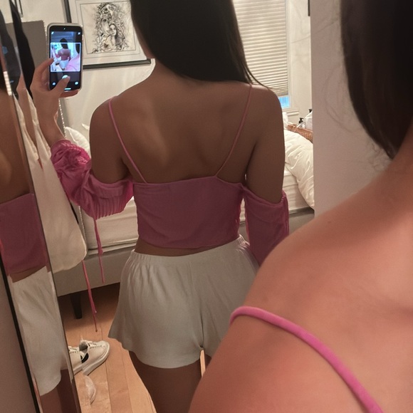 Gorgeous summer top - Picture 4 of 4